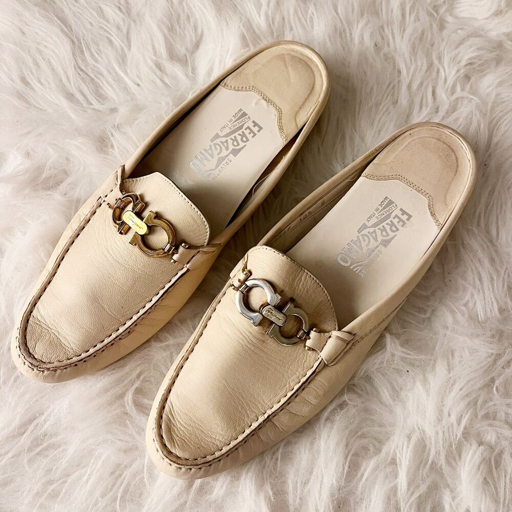Salvatore Ferragamo Creme Leather Logo Slip On Mule Loafers